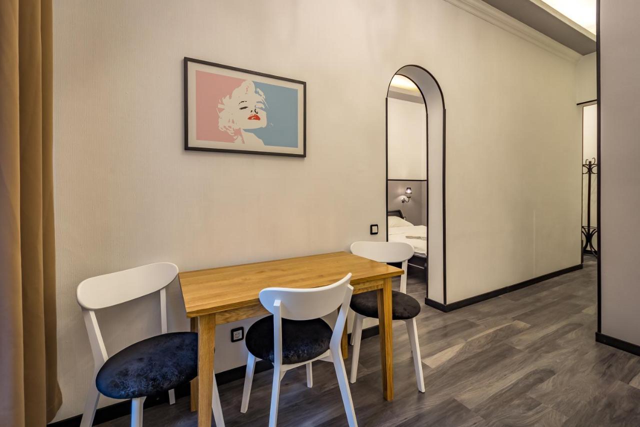 Dayflat Apartments เคียฟ ภายนอก รูปภาพ