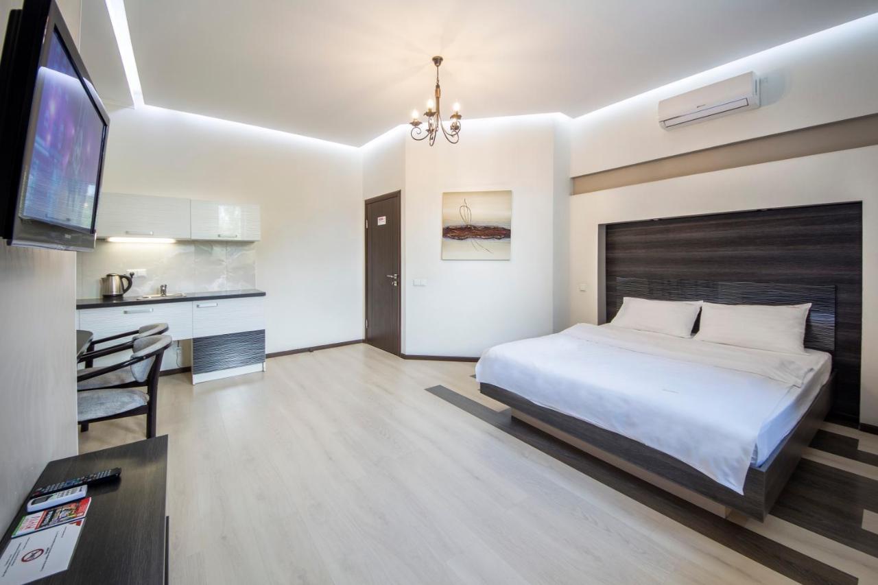 Dayflat Apartments เคียฟ ภายนอก รูปภาพ